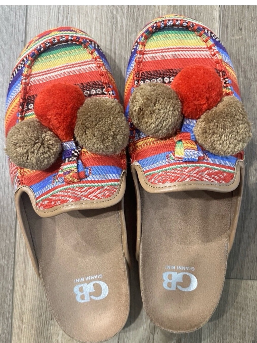 Gianni Bini Slides Flats Women's Size 7.5 Aztec Colorful
